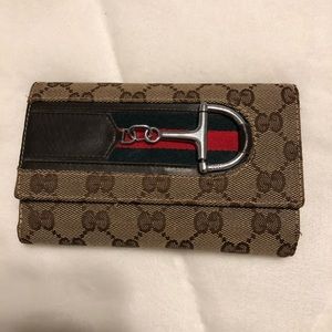 Gucci wallet